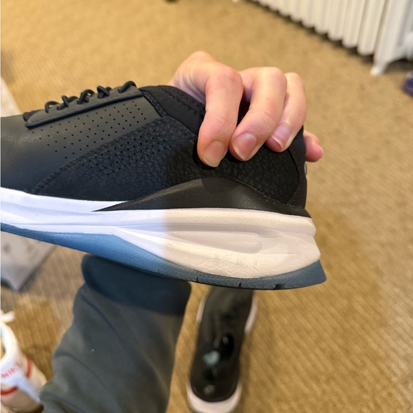 Clove Classic Night Shift Nursing Sneakers Black - Picture 6 of 6